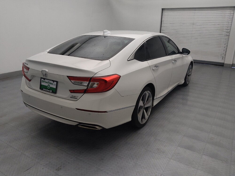 2019 Honda Accord in Greenville, NC 27834 - 18107632 9