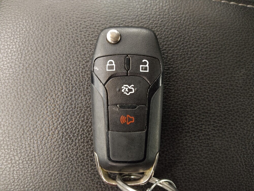 2013 Ford Fusion in Tampa, FL 33619 - 18107633 32