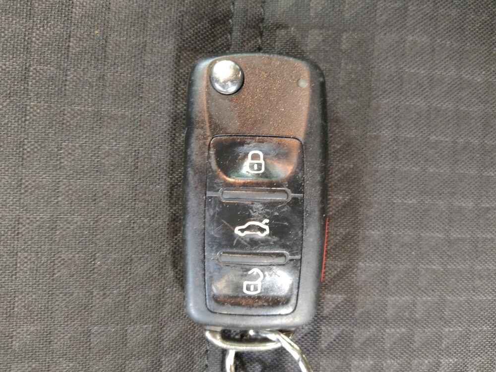 2016 Volkswagen Jetta in Tampa, FL 33619 - 18107639 32