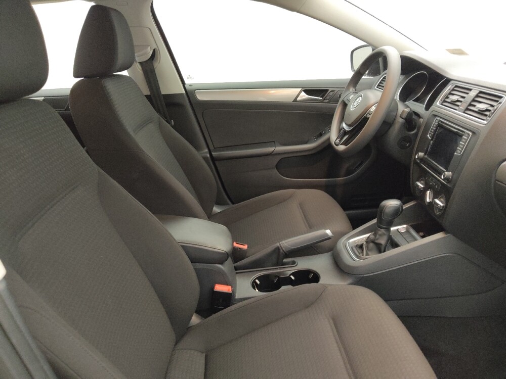 2016 Volkswagen Jetta in Tampa, FL 33619 - 18107639 21