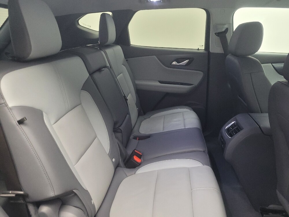 2020 Chevrolet Blazer in Indianapolis, IN 46222 - 18107642 19