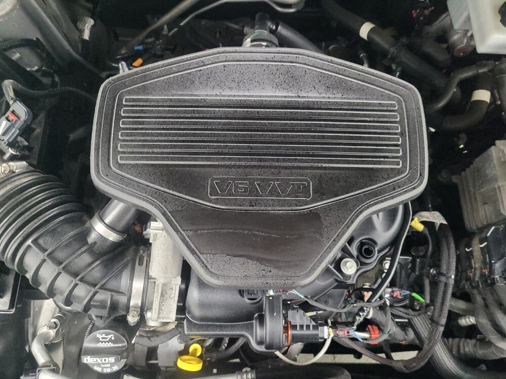 2020 Chevrolet Blazer in Indianapolis, IN 46222 - 18107642 30