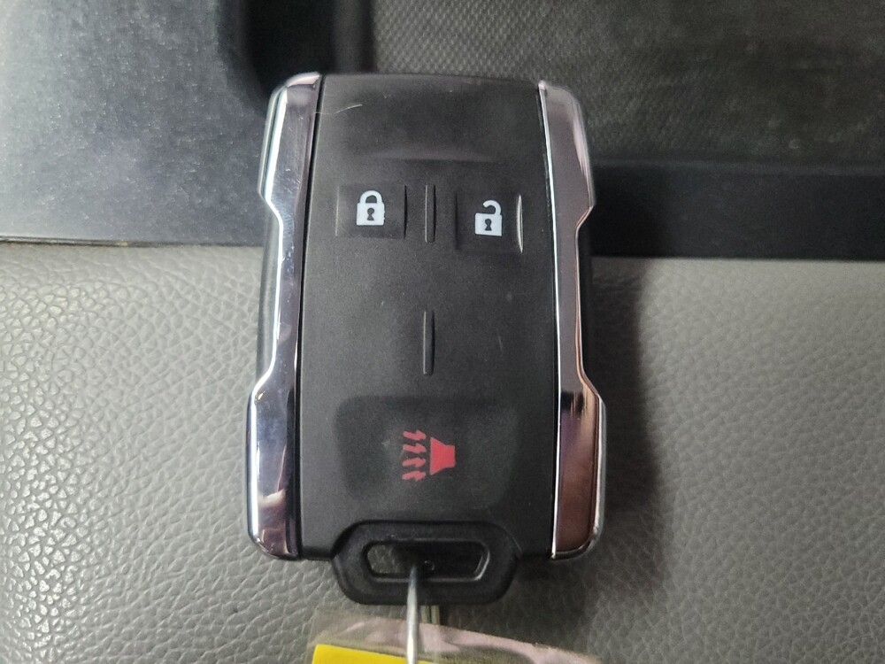 2017 Chevrolet Silverado 1500 in Mishawaka, IN 46545 - 18107643 32