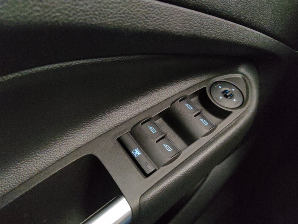 2014 Ford Escape in Lombard, IL 60148 - 18107649 27