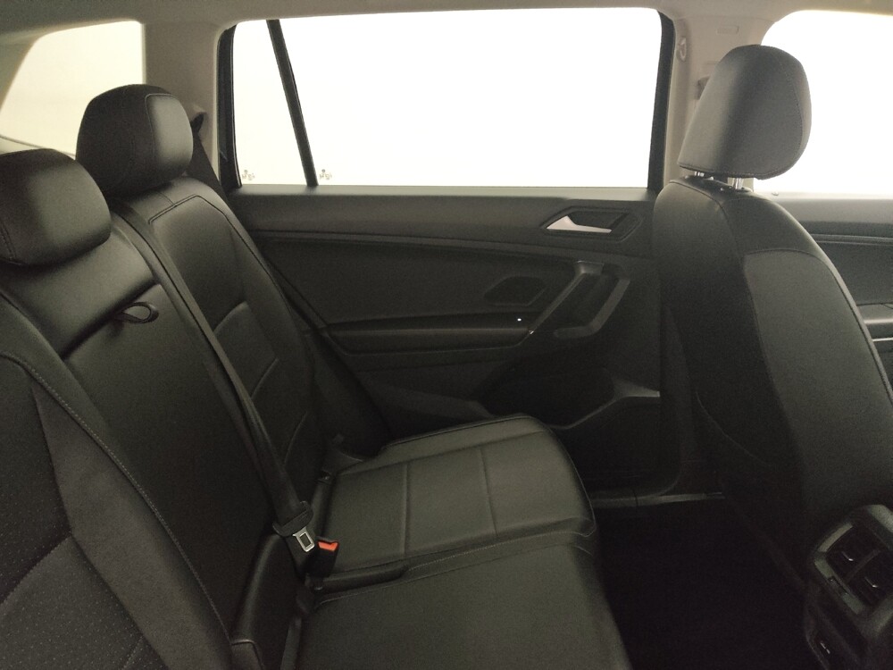 2020 Volkswagen Tiguan in Lombard, IL 60148 - 18107650 19