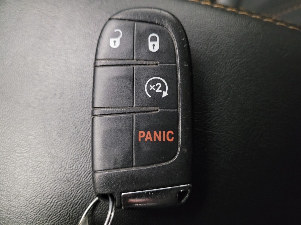 2019 Jeep Compass in Bakersfield, CA 93309 - 18107655 32