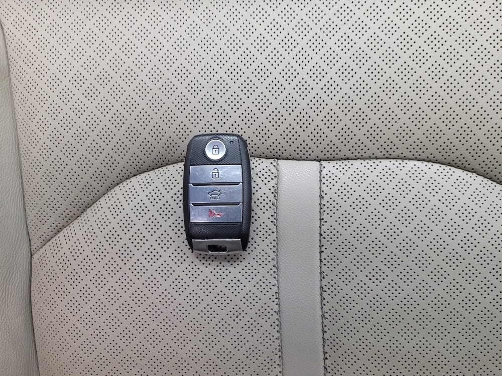 2016 Kia Optima in Las Vegas, NV 89102 - 18107669 32