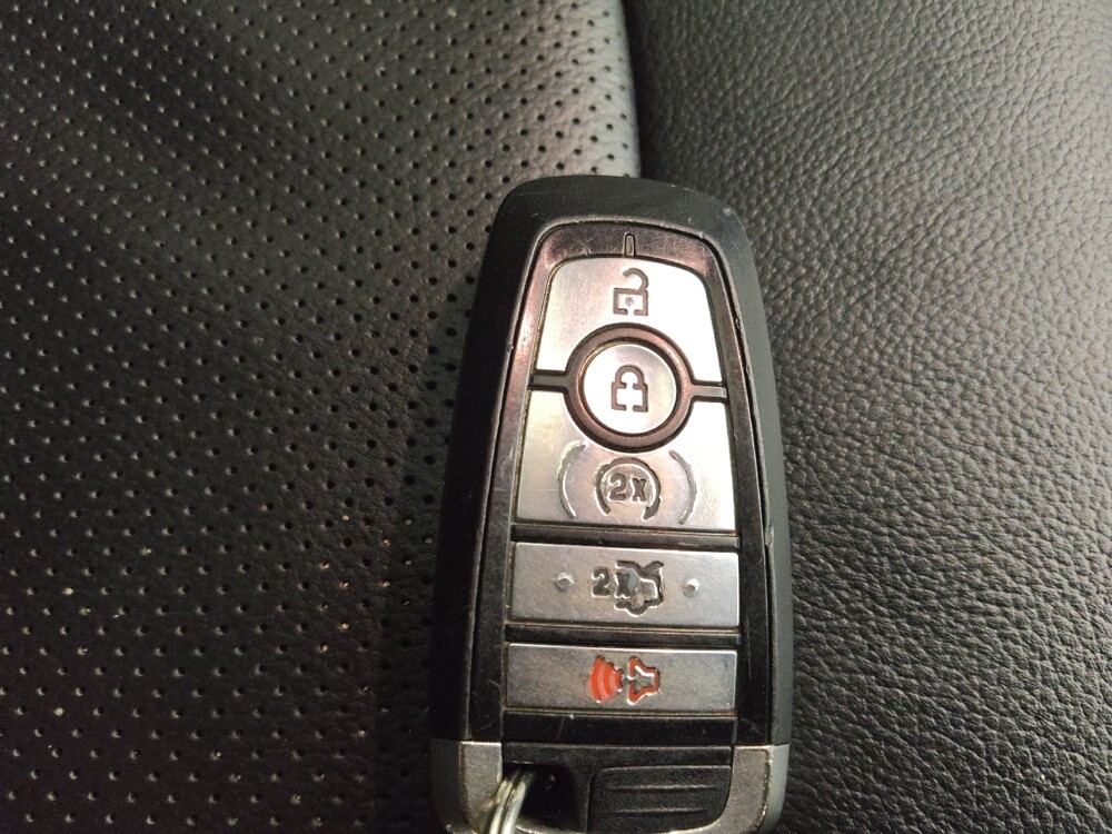 2018 Ford Explorer in Midlothian, IL 60445 - 18107670 32