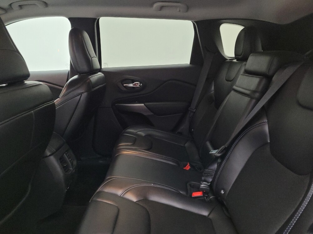 2019 Jeep Cherokee in Maple Heights, OH 44137 - 18107679 18