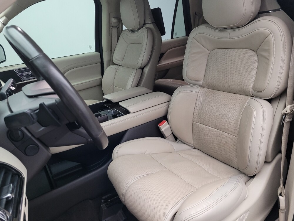 2018 Lincoln Navigator in Sanford, FL 32773 - 18107700 17