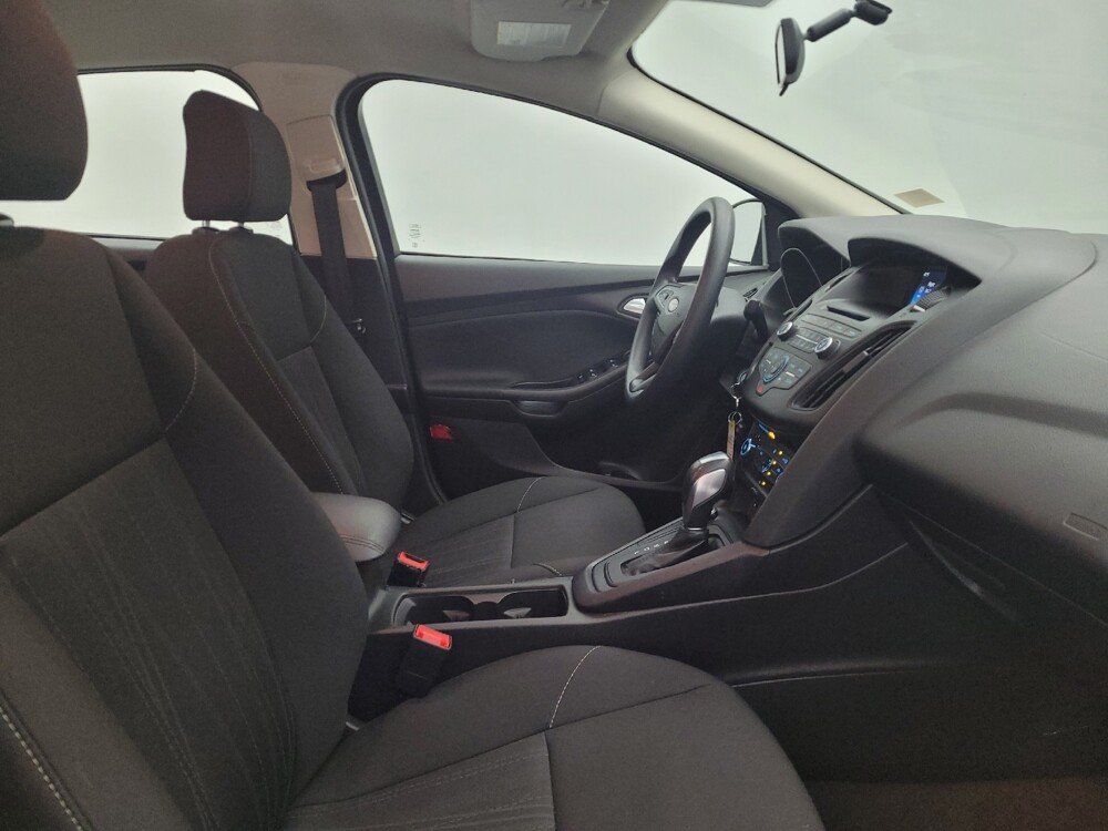 2016 Ford Focus in Cincinnati, OH 45255 - 18107702 21