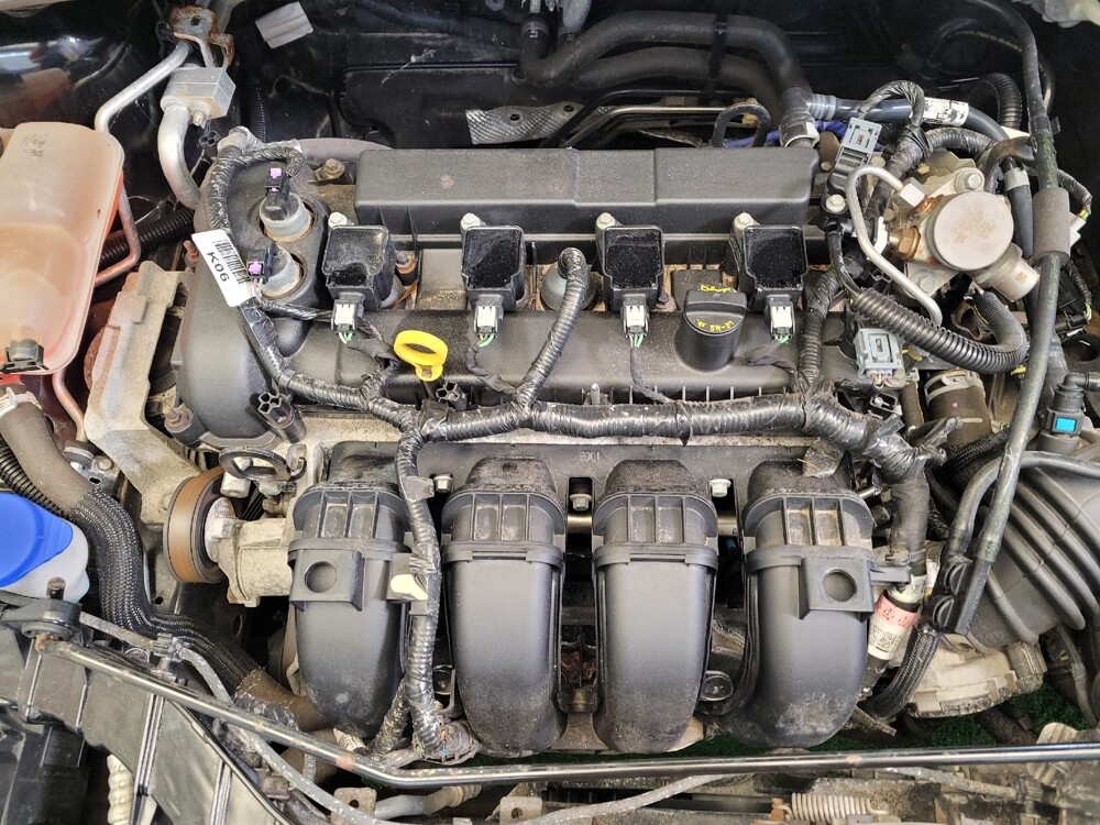 2016 Ford Focus in Cincinnati, OH 45255 - 18107702 30