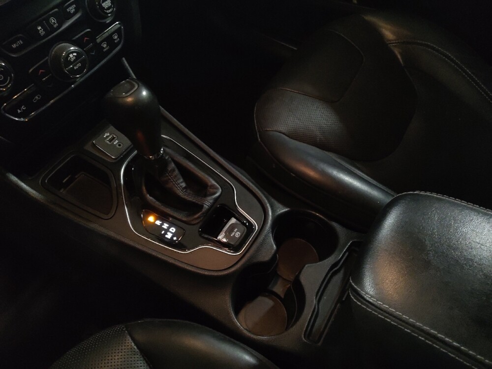 2019 Jeep Cherokee in Sanford, FL 32773 - 18107722 26