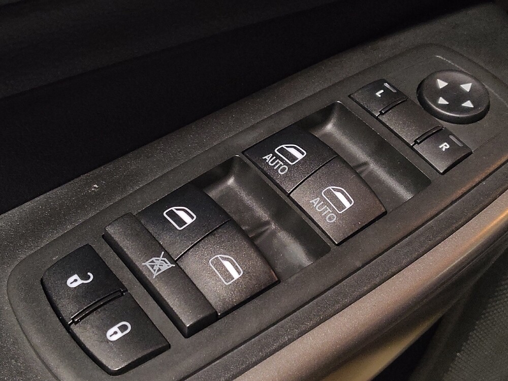 2019 Jeep Cherokee in Sanford, FL 32773 - 18107722 27