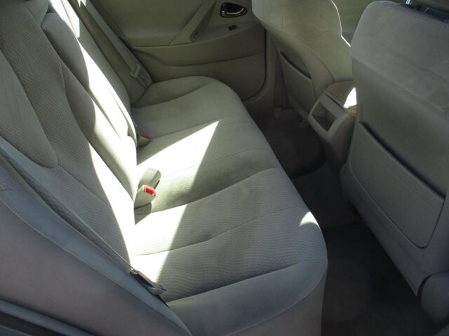 2011 Toyota Camry in Oak Grove, MO 64075 - 18107738 11