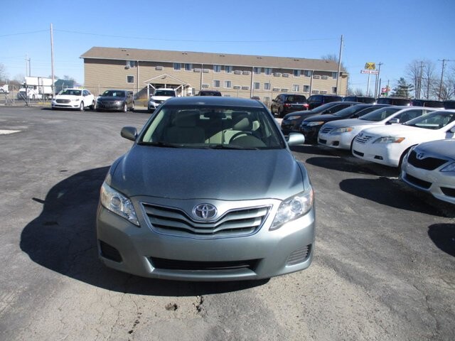 2011 Toyota Camry in Oak Grove, MO 64075 - 18107738 2