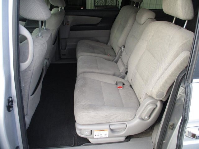 2013 Honda Odyssey in Oak Grove, MO 64075 - 18107739 10