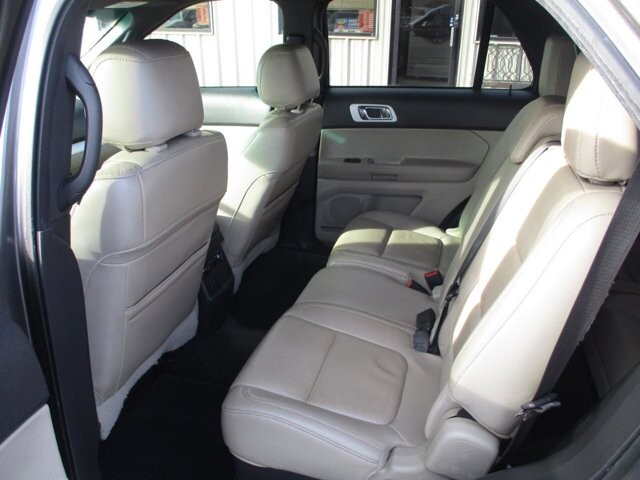 2014 Ford Explorer in Oak Grove, MO 64075 - 18107740 10