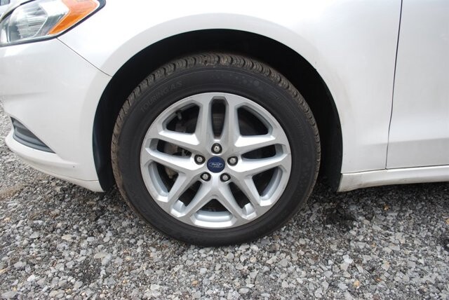 2016 Ford Fusion in Birmingham, AL 35215 - 18107748 11