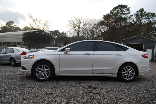 2016 Ford Fusion in Birmingham, AL 35215 - 18107748 9