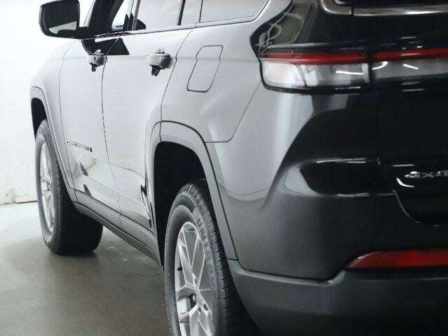 2024 Jeep Grand Cherokee L in Bedford, OH 44146 - 18107749 42