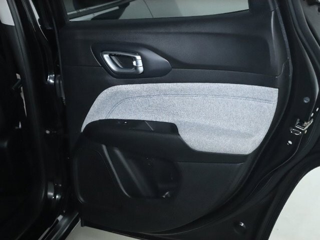 2022 Jeep Compass in Bedford, OH 44146 - 18107752 28