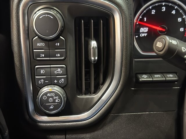 2019 Chevrolet Silverado 1500 in Burlington, WI 53105 - 18107768 34