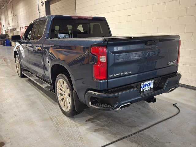 2019 Chevrolet Silverado 1500 in Burlington, WI 53105 - 18107768 3