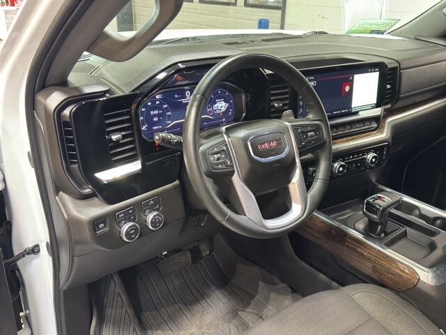 2025 GMC Sierra 1500 in Burlington, WI 53105 - 18107771 20