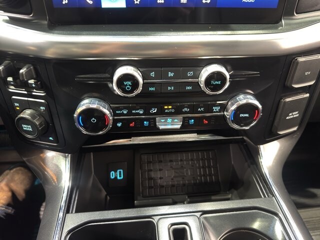 2023 Ford F150 in Burlington, WI 53105 - 18107772 32