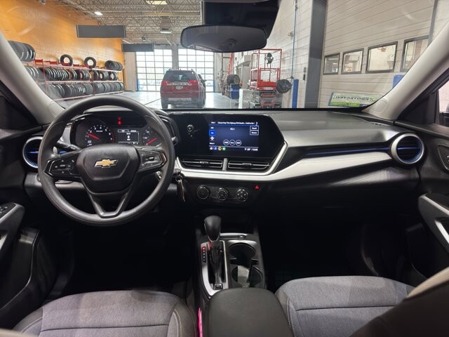 2024 Chevrolet Trax in Burlington, WI 53105 - 18107776 12