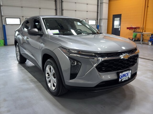 2024 Chevrolet Trax in Burlington, WI 53105 - 18107776 7