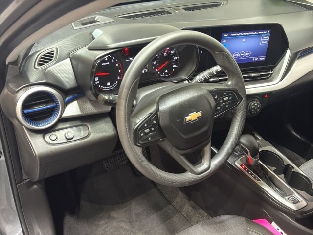 2024 Chevrolet Trax in Burlington, WI 53105 - 18107776 15