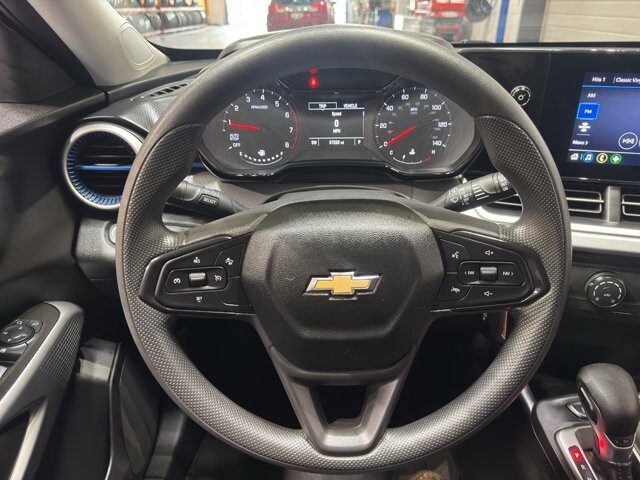 2024 Chevrolet Trax in Burlington, WI 53105 - 18107776 20