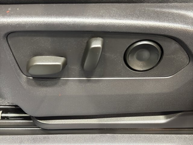 2024 Chevrolet Silverado 1500 in Burlington, WI 53105 - 18107780 16