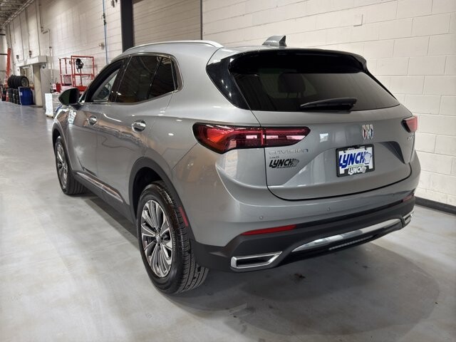 2025 Buick Envision in Burlington, WI 53105 - 18107782 3