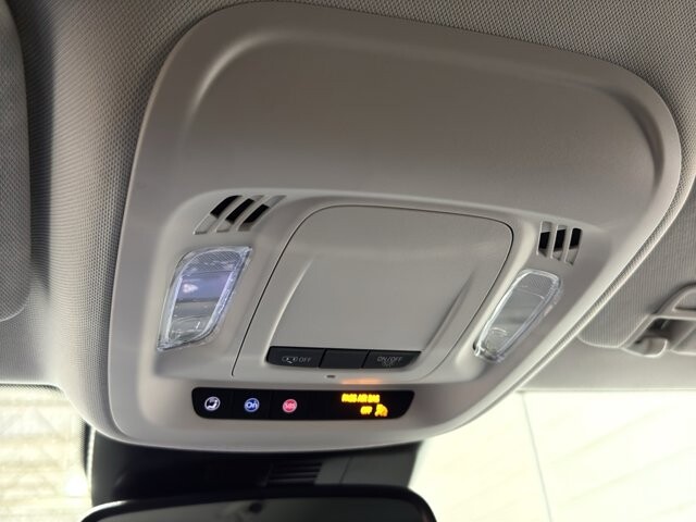 2025 Buick Envision in Burlington, WI 53105 - 18107782 32