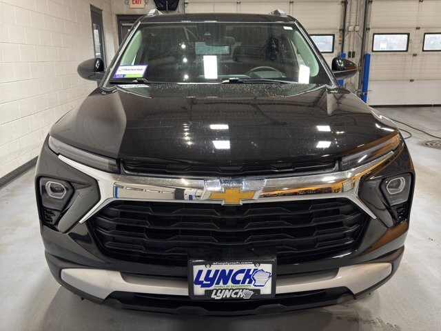 2024 Chevrolet TrailBlazer in Burlington, WI 53105 - 18107785 8