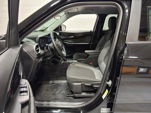 2024 Chevrolet TrailBlazer in Burlington, WI 53105 - 18107785 13