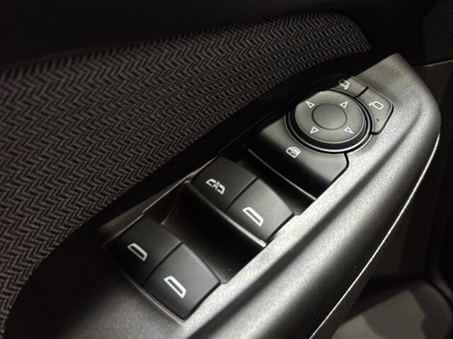 2024 Chevrolet TrailBlazer in Burlington, WI 53105 - 18107785 31