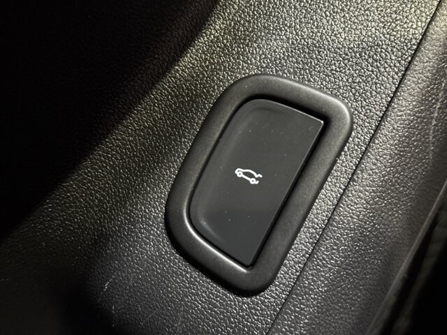 2024 Chevrolet Traverse in Burlington, WI 53105 - 18107790 37