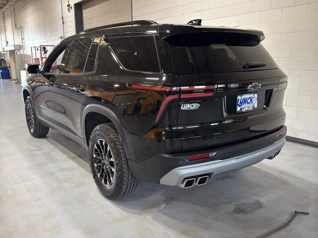 2024 Chevrolet Traverse in Burlington, WI 53105 - 18107790 3