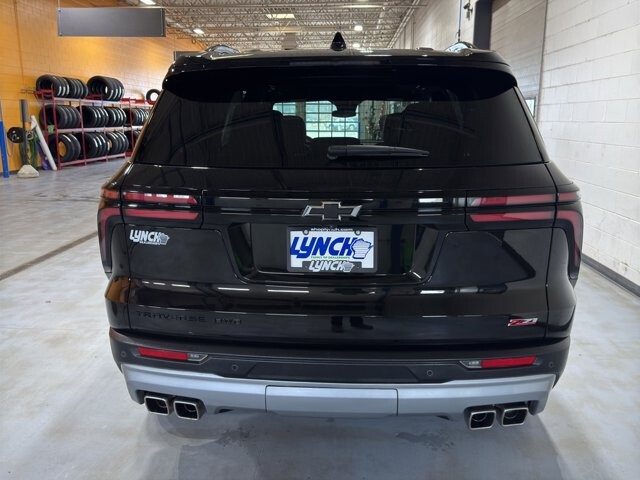 2024 Chevrolet Traverse in Burlington, WI 53105 - 18107790 4