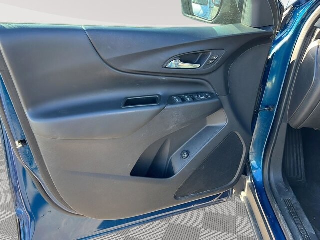 2021 Chevrolet Equinox in Mesa, AZ 85212 - 18107800 10