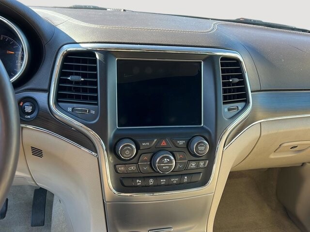 2018 Jeep Grand Cherokee in Mesa, AZ 85212 - 18107801 13