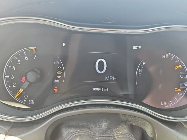 2018 Jeep Grand Cherokee in Mesa, AZ 85212 - 18107801 21