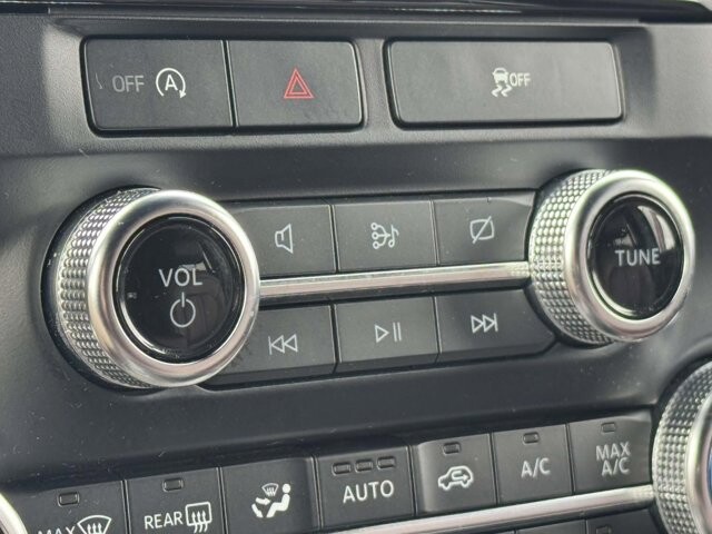 2024 Ford Expedition Max in Winchester, VA 22602 - 18107810 36