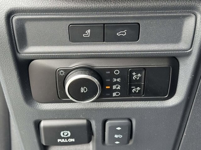 2024 Ford Expedition Max in Winchester, VA 22602 - 18107810 24