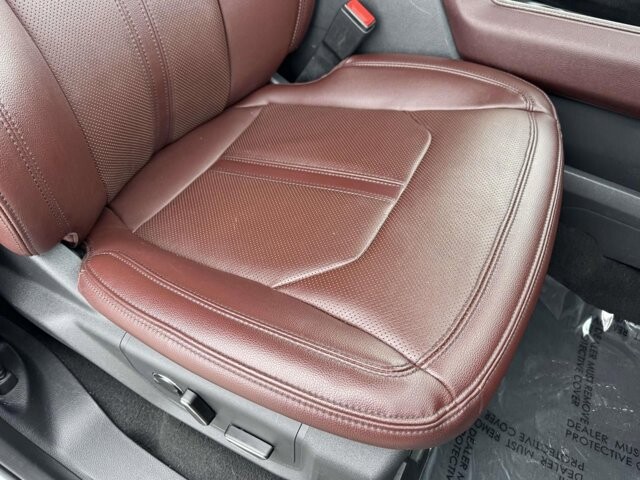 2024 Ford Expedition Max in Winchester, VA 22602 - 18107810 10