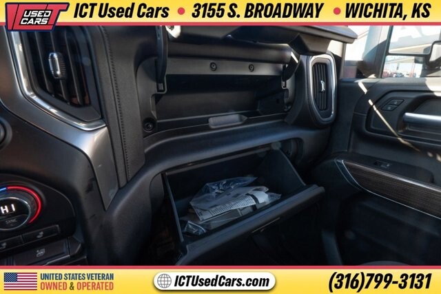 2020 Chevrolet Silverado 2500 in Wichita, KS 67216 - 18107812 9